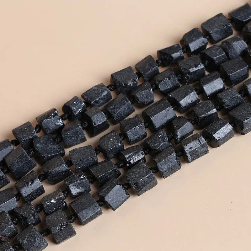 Perles en vrac de Tourmaline Noire Facettée