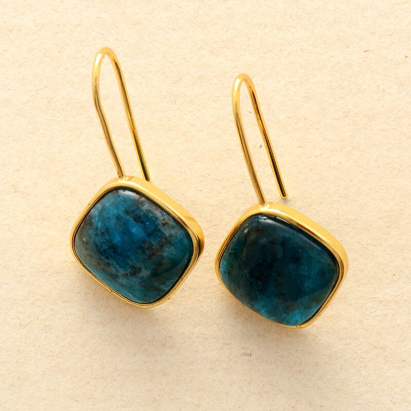 Boucles d'oreilles dorées losange d'Apatite bleue