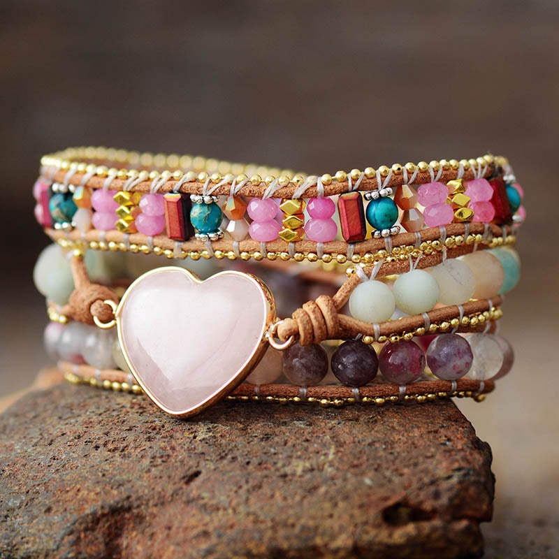 Bracelet en cuir, pierres naturelles et coeur de Quartz Rose