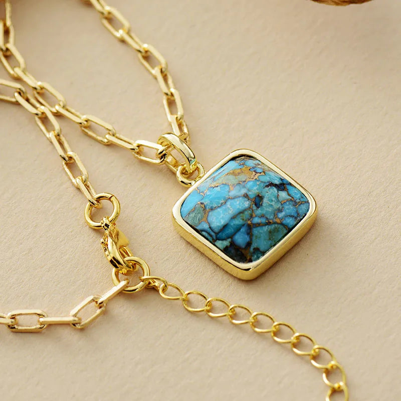Collier Bohème en Turquoise Carrée