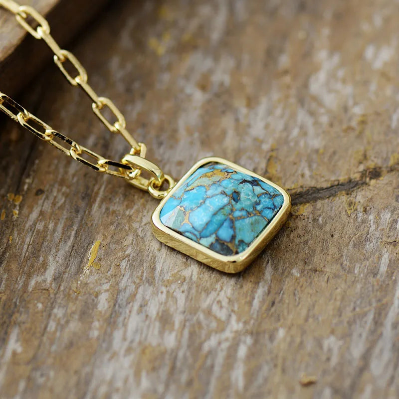 Collier Bohème en Turquoise Carrée